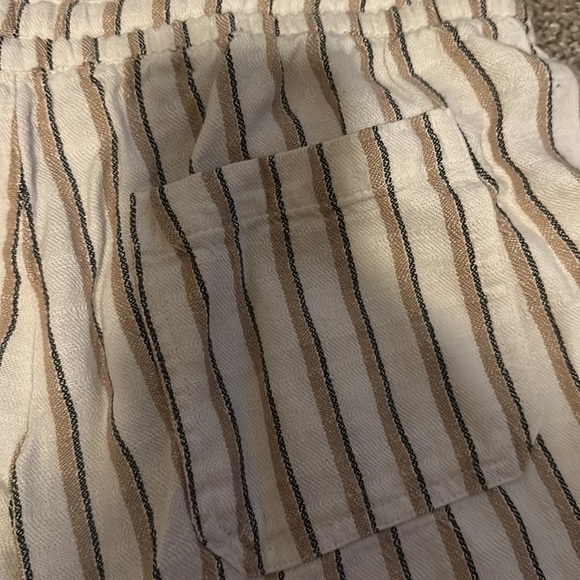 Womens Linen Short - Picture 3 of 5